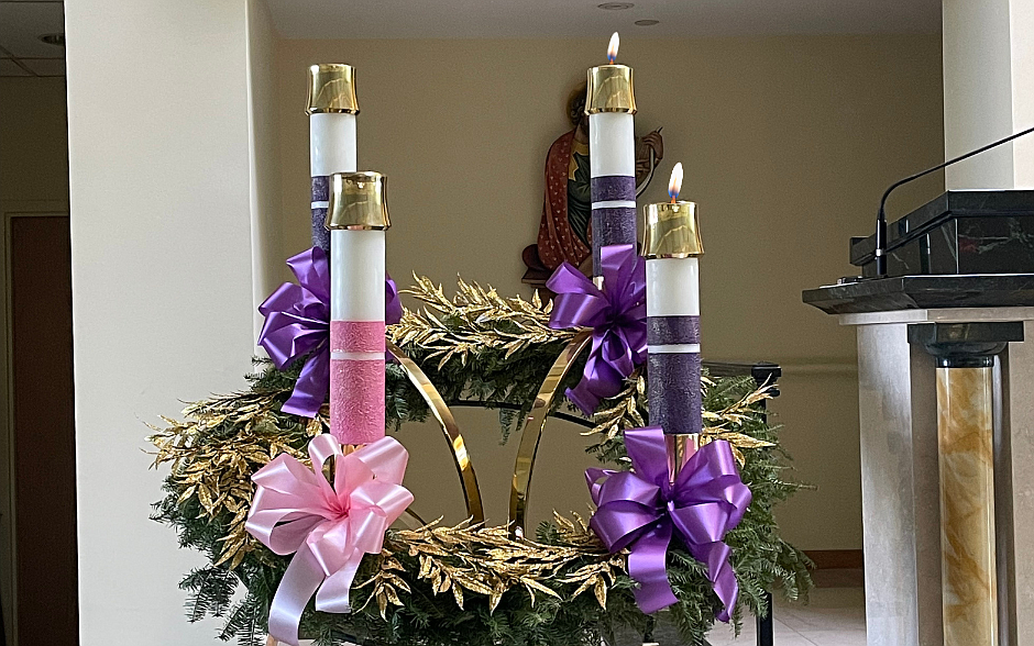 Advent wreath in St. David the King Parish, West Windsor.