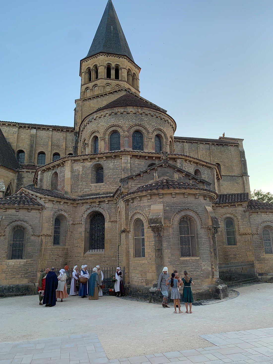 Actors dressed in historic clothes and pilgrims stand in front of the Shrine of the Sacred Heart of Paray-le-Monial June 26, 2025, as the French sanctuary southeast of Paris concluded celebrations of the 350th anniversary of the apparitions of Jesus showing his heart to a French Visitation religious sister, St. Margaret Mary Alacoque. (OSV News photo/courtesy Shrine of the Sacred Heart of Paray-le-Monial)