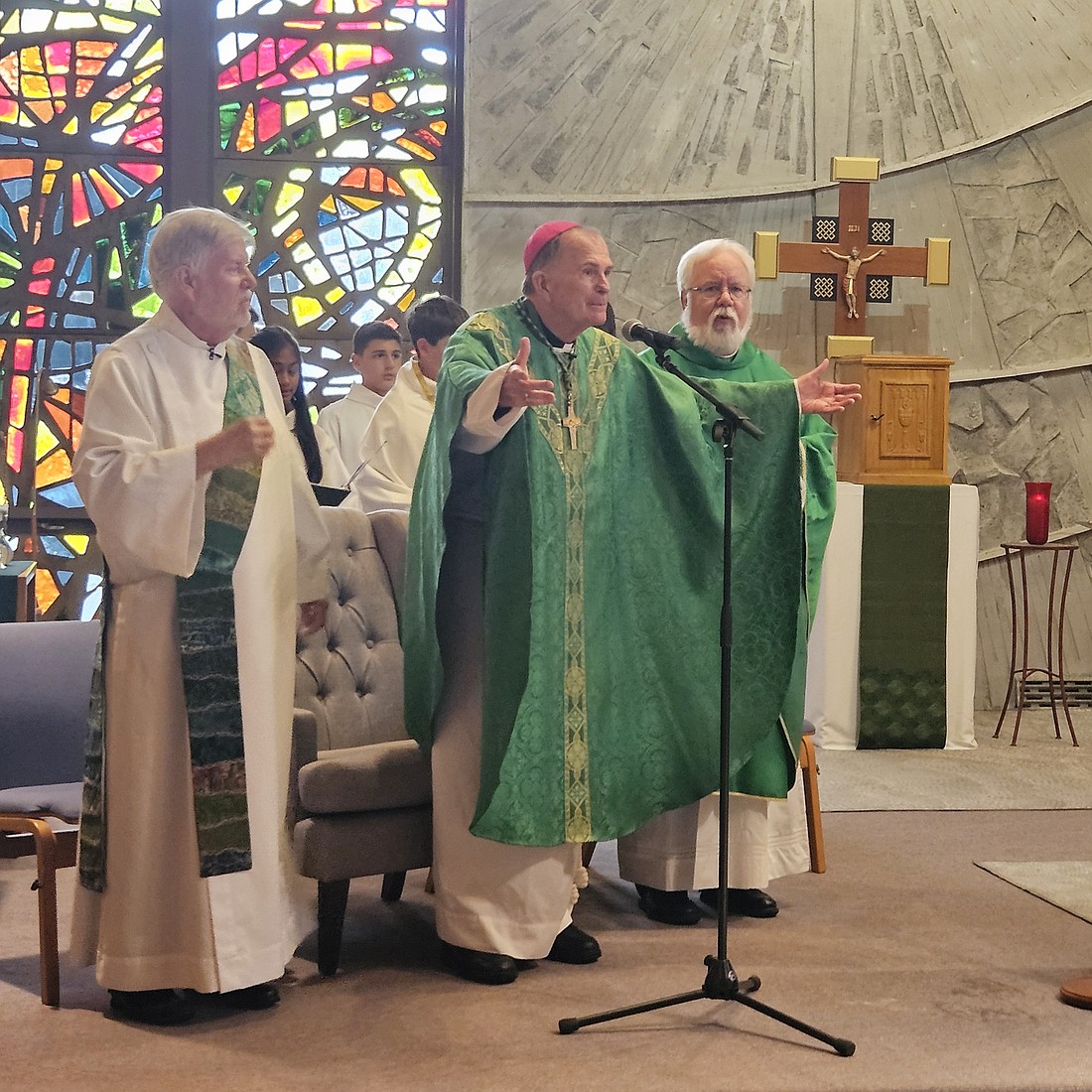 Bishop O'Connell celebrates a Mass in St. Anselm Church, Wayside, marking the 10th anniversary of Laudato Si, the encyclical promulgated by Pope Francis on care for our common home. Concelebrating the Sept. 6 Mass was Father Brian Butch, St. Anselm pastor, shown right.
