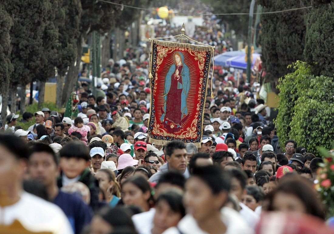 A file photo shows pilgrims making their way to the Basilica of  Our Lady of Guadalupe in Mexico City. As Dec. 12 approaches, millions of pilgrims are converging on the basilica, one of the most visited Marian shrines in the world. (OSV News photo/Felipe Courzo, Reuters)