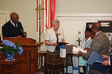 TEAM honors Sister Loretta for Mount Carmel Guild service