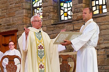 Sacred Heart pastor Father Waites retiring after 32 years of active service