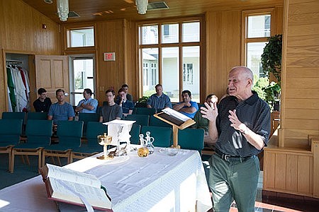 Annual seminarian retreat highlights the foundation of hope and mercy