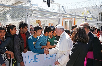 Pope, Orthodox leaders listen to cries of refugees, urge help