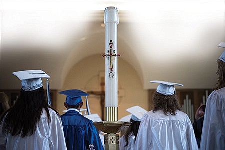 More than 1,680 graduates sent forth in faith, hope
