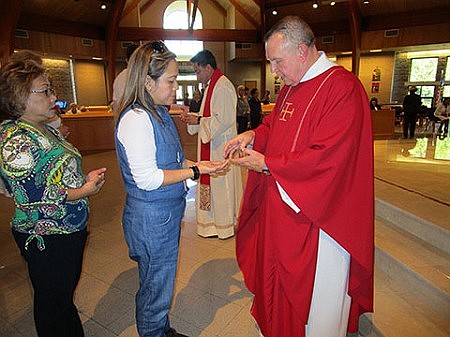 White Mass recognizes work of health care professionals