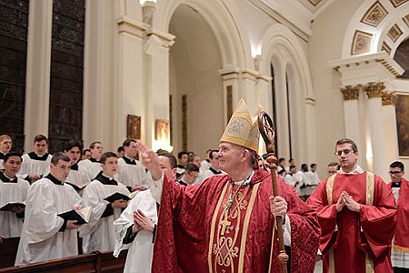 Bishop joins St. Charles Borromeo Seminary community for Mass, dinner