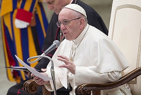 Even complaining to God is a form of prayer, Pope says