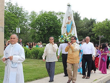 Filipino community comes together in Hamilton for Santacruzan tradition