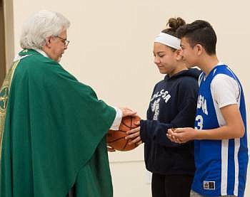 At CYO Opening Day Mass, emphasis placed on discipleship, teamwork