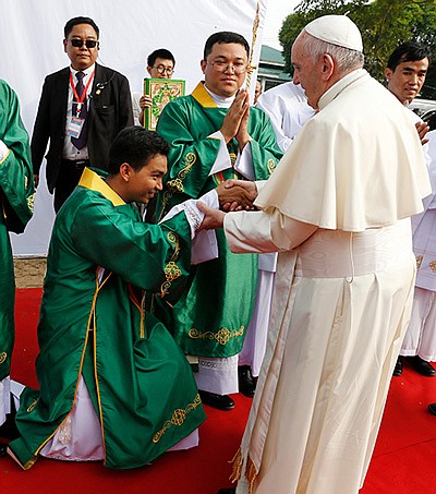 Jesus maps the path to peace, reconciliation, Pope says during Myanmar Mass 