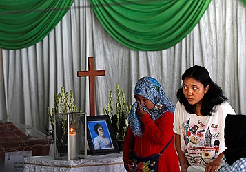 Indonesian Christian leaders call for unity after suicide bombings