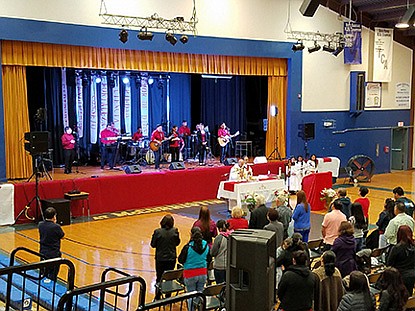 Defend the faith, hundreds hear at Hispanic Pentecost celebration