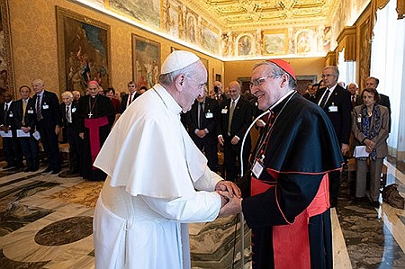 Pope to scientists: Help protect health of planet and its people 