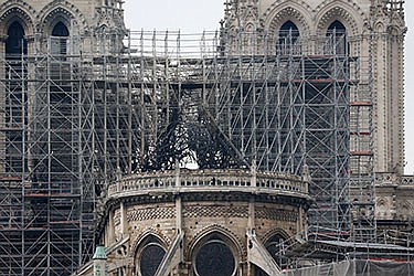 French president, Paris archbishop vow to rebuild Notre Dame