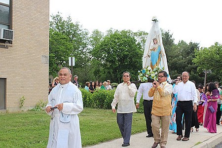 Two opportunities to join Filipino tradition of Santacruzan in Diocese