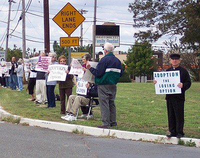 Life Chain gives peaceful witness against abortion