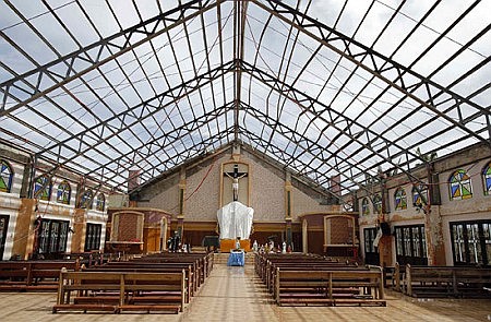 Diocese responds to needs of typhoon survivors in Philippines  