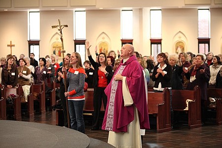 Charismatic conference celebrates uniqueness of women     