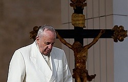 Dios se revela a corazones humildes, dice el papa