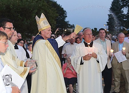 Honoring Our Mother -- Bishop joins Colts Neck community for Assumption celebration and dedication of grotto