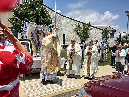Parishes joyfully celebrate Feast of Corpus Christi