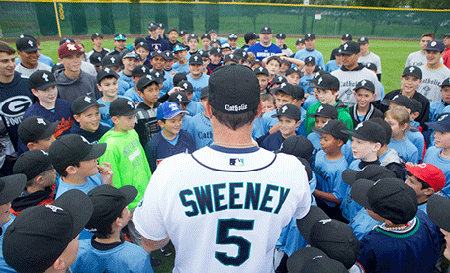 SUBSCRIBER EXCLUSIVE: Former major league player shares baseball skills, deep faith at camp