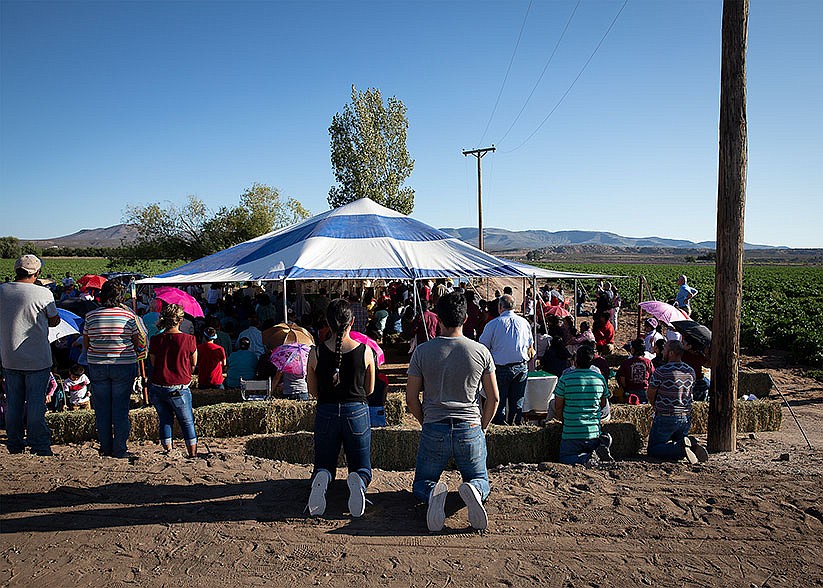 Visita fronteriza impulsa compromiso para ayudar a migrantes