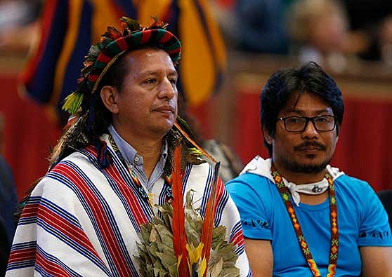 Christians must shun self-worship, Pope says at synod's final Mass