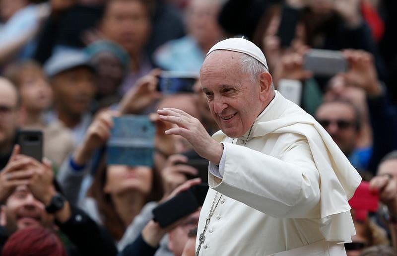 Holy Spirit guides Church efforts to evangelize, Pope says at audience 