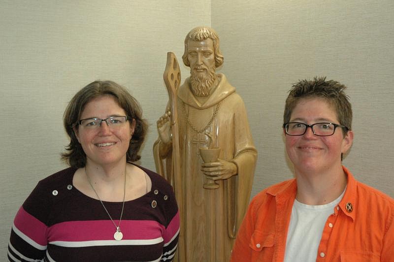 Siblings born two minutes apart continue strong bond as religious sisters 