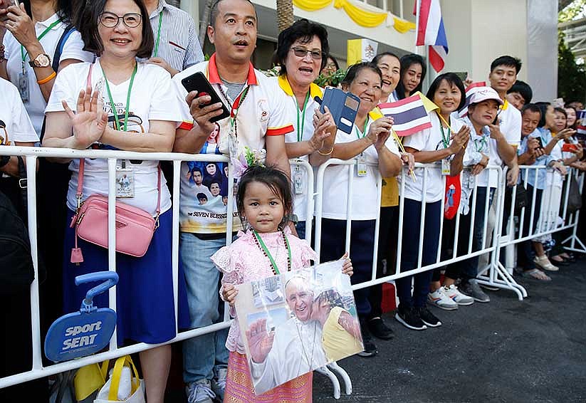 Mission is seeking family members you don't know yet, Pope tells Thais