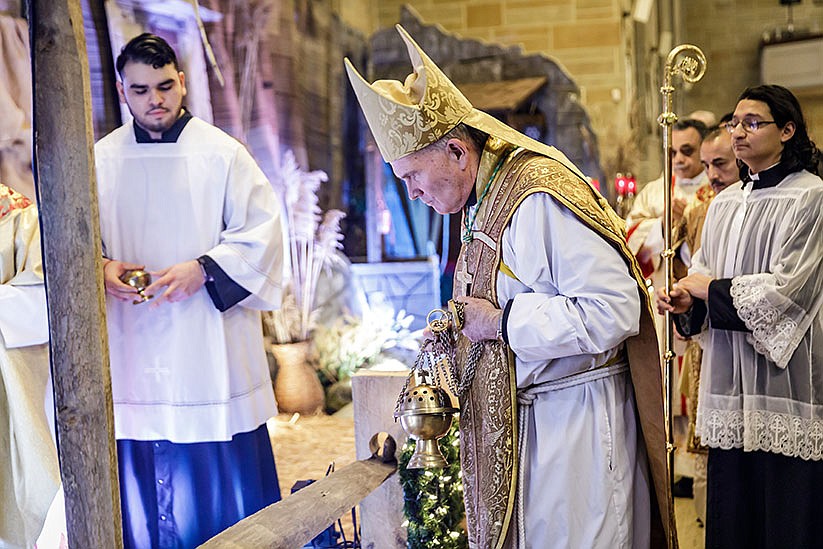 Let God be in your lives, Bishop preaches in Christmas homily