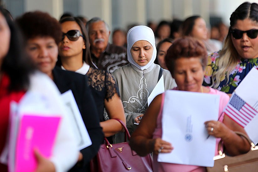 Agencias católicas denuncian orden judicial que limita ayuda a inmigrantes