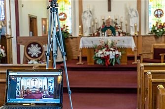 Parishes continue with livestreaming schedules for weekend Masses and more