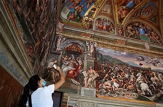 Vatican shuts down museums as COVID-19 cases, deaths mount in Italy