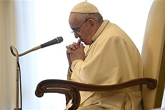 Pope: Scripture not meant to be stuck on paper but fixed in one's heart