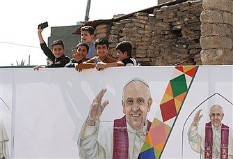 Faith amid the ruins: Pope calls Iraqis to affirm kinship under one God