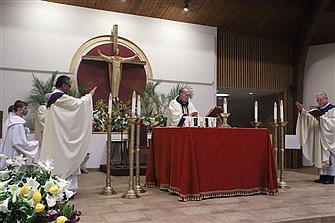 Colts Neck parish welcomes Bishop for Mass, blessing of statue