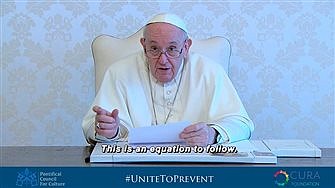 Pope thanks health care workers, urges equal access to care for all