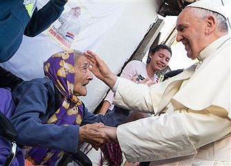 Pope Francis institutes day to honor grandparents, elderly; Bishop to celebrate special Mass