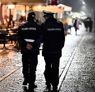 Police investigating source of letter containing bullets addressed to pope