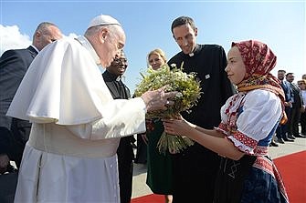 In Slovakia, Pope encourages Christian leaders to unite