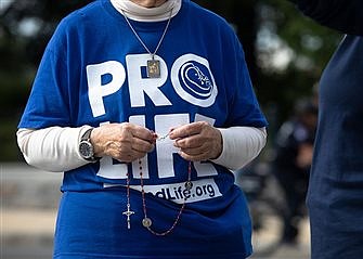 Over 500K sign petition urging court to overturn Roe