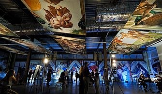 Visitors at Michelangelo exhibit see Sistine Chapel up close