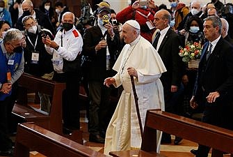 Assisi pilgrimage with the poor: Pope calls for open hands, open hearts