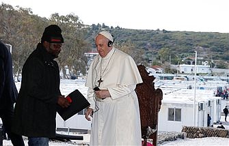 Attack causes of migration, not those forced to flee, Pope says on Lesbos