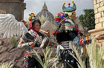 Vatican Nativity crèche inspired by Peru's Andean region