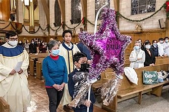 Simbang Gabi Masses emphasize joyful Advent anticipation