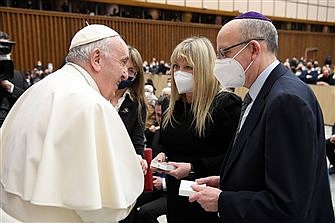 Pope: Artistic beauty makes God's love known